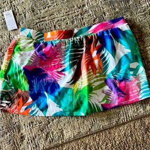 New, women’s swim skirt with tags, size 18